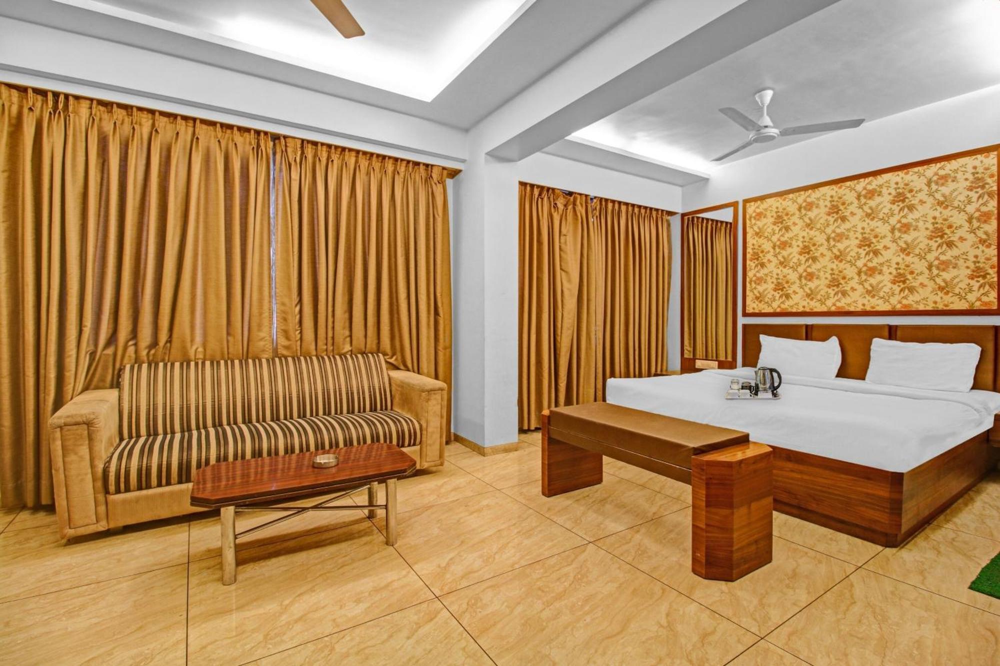 Hotel Surya Bhopal Exterior foto