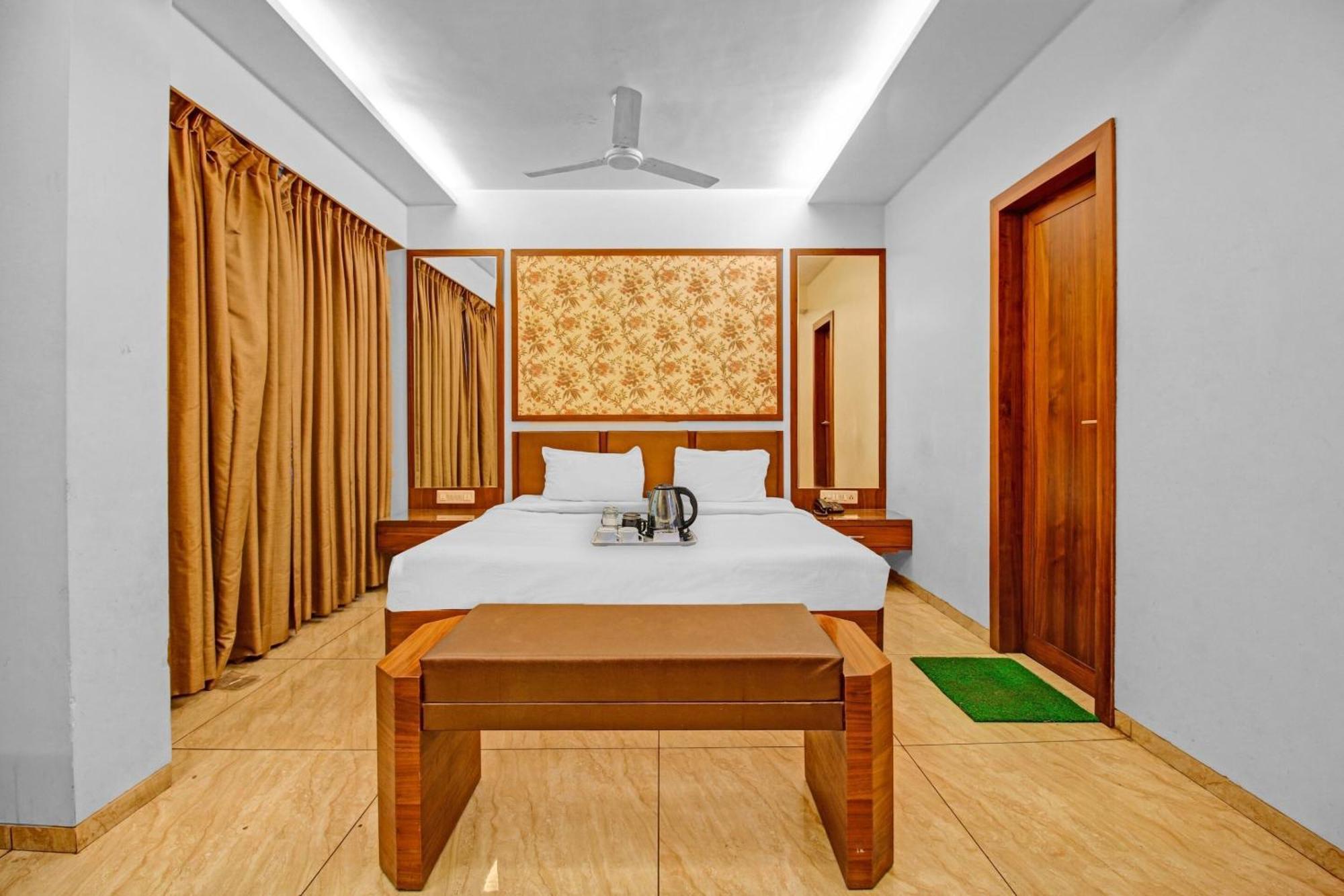 Hotel Surya Bhopal Exterior foto