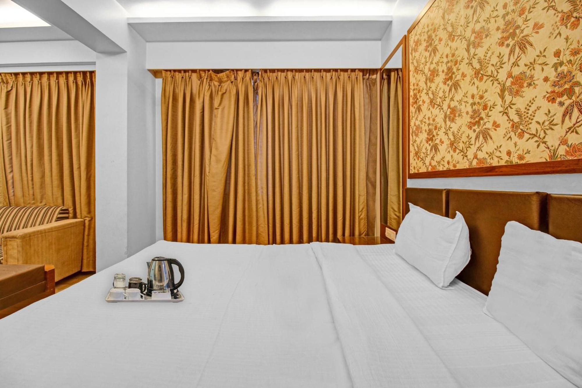 Hotel Surya Bhopal Exterior foto